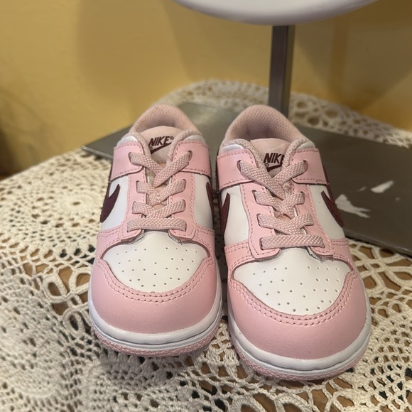 NWOB Nike Dunk Low TDE/PS Pink Foam - Picture 2 of 4